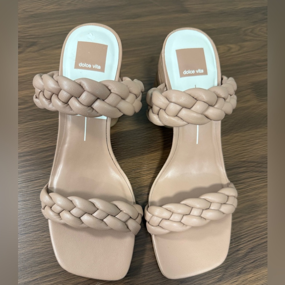 Dolce Vita Women's Braided Sandals in Tan EUC!
